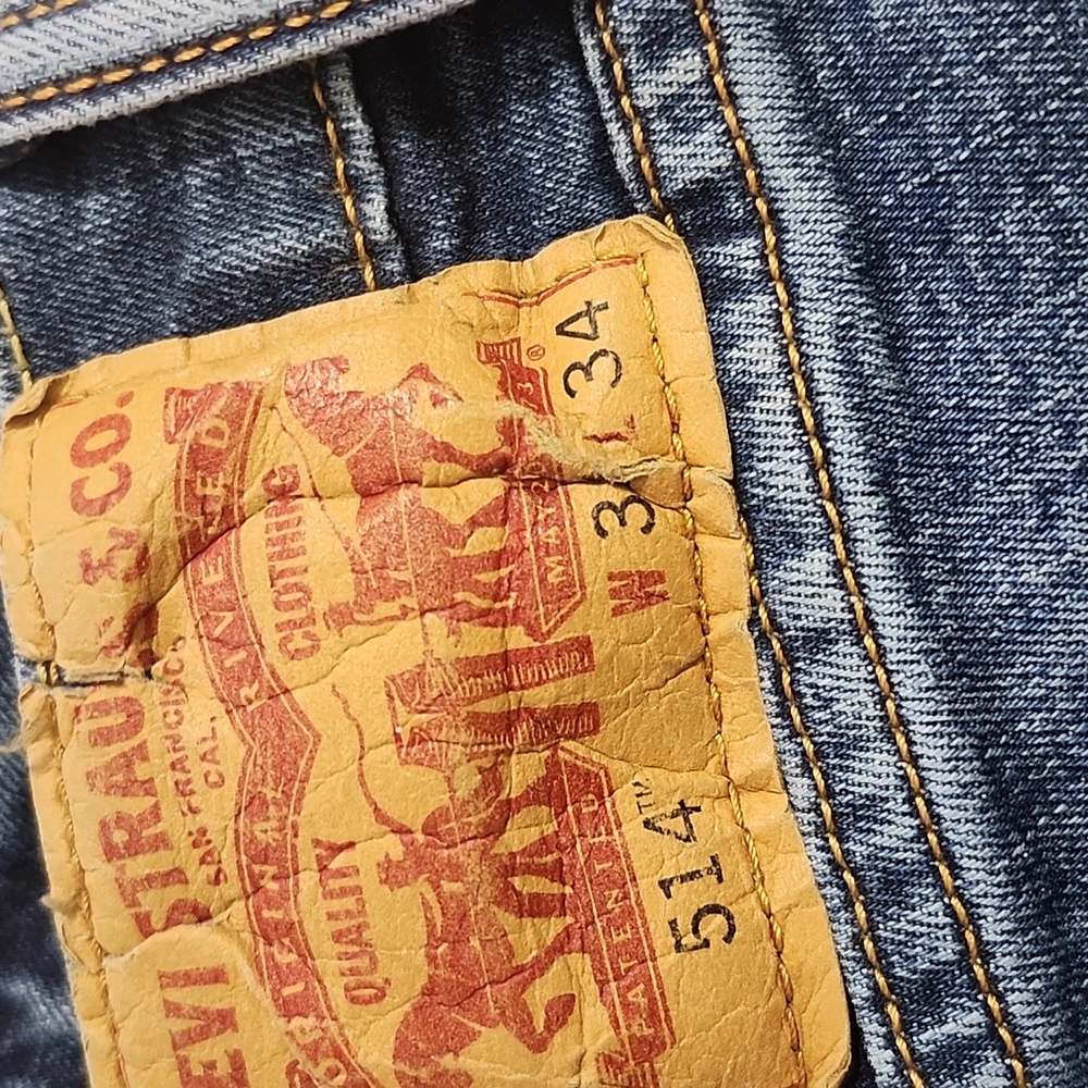 Levis Distressed 514 - Picture 12 of 12